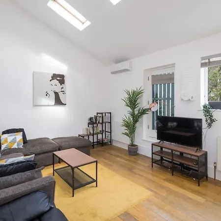 Ferienwohnung 2 Bed Private Townhouse Mews, King'S Cross London Exterior foto